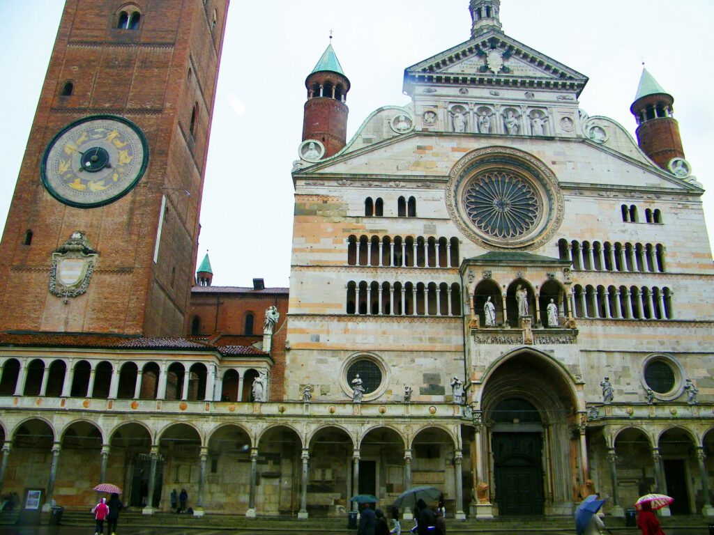 CREMONA private tour